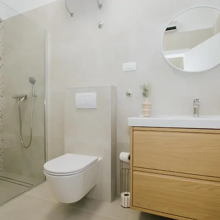 Gasthuis Vrlika 3*