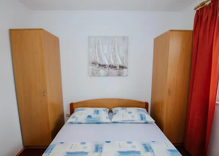 Vrlika Trogir