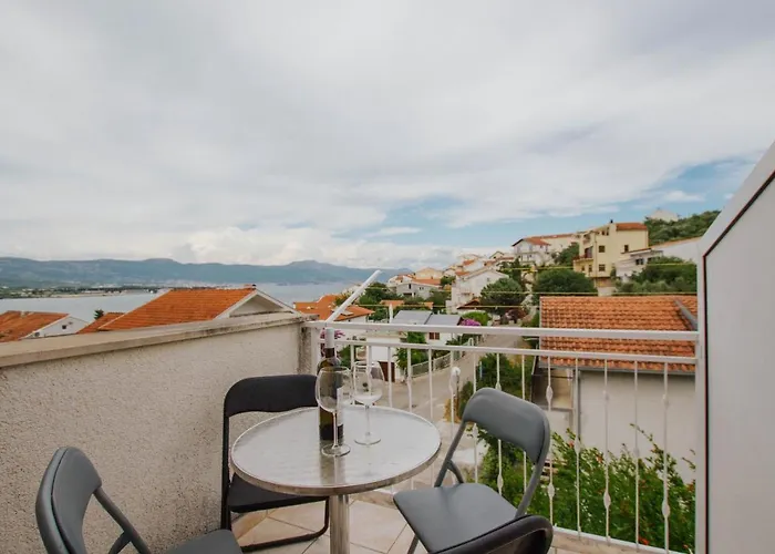 Pensionat Vrlika Trogir