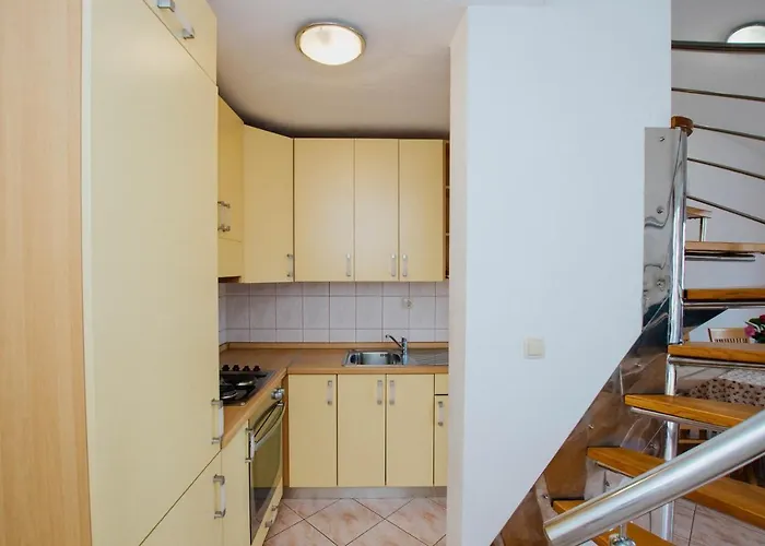 Pensionat Vrlika Trogir