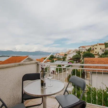 Pensionat Vrlika Trogir