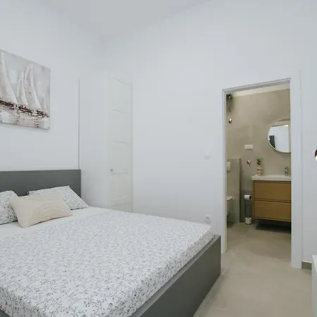 Pensionat Vrlika Trogir