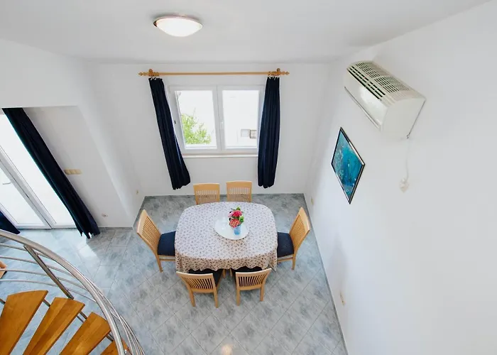 Vrlika Pensjonat 3*