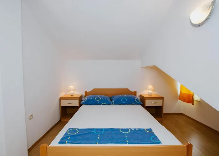 Vrlika Trogir