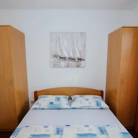 Vrlika トロギール